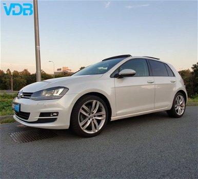 Volkswagen Golf - 1.4 TSI ACT Highline DSG NaviPro Pano ACC - 1