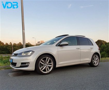 Volkswagen Golf - 1.4 TSI ACT Highline DSG NaviPro Pano ACC - 1