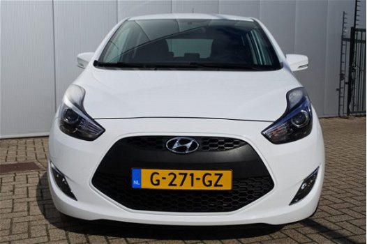 Hyundai ix20 - 1.4i Go | Navigatie | Cruise Control | Parkeersensoren | Climate Control | Bluetooth - 1