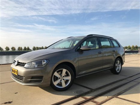 Volkswagen Golf Variant - 1.6 TDI Highline - 1