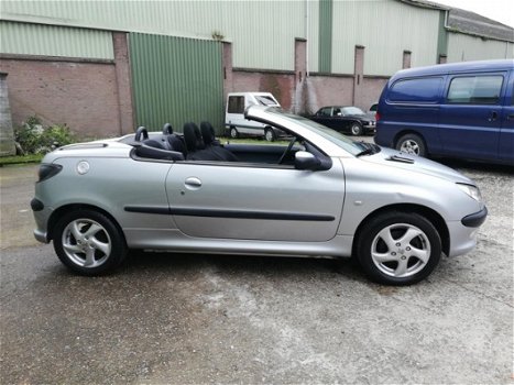 Peugeot 206 CC - 1.6-16V APK - 1