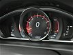 Volvo V40 - 1.6 T4 Automaat 180PK | Navi | Dealer Onderhouden | Clima | Trekhaak | Zeer Netjes - 1 - Thumbnail