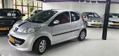 Peugeot 107 - 1.0-12V XS Urban Move AIRCO LED BLUETOOTH USB TOUCHSCREEN TOERENTELLER NAP NL AUTO - 1 - Thumbnail