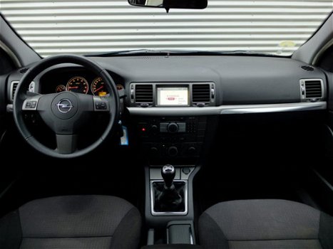 Opel Vectra Wagon - 2.2-16V Business *Klimaatreg.*Trekhaak*Cruisecontr - 1