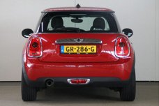 Mini Mini One - Hatchback Salt Business 16 inch L.M. Velgen / Navigatiesysteem / Chrome Line