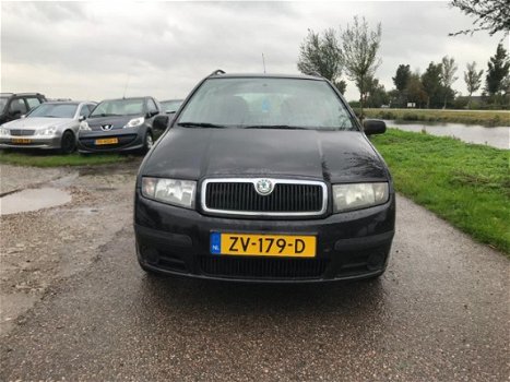 Skoda Fabia Combi - 1.2-12V Classic met apk tot 28-08-2020 - 1