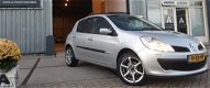 Renault Clio - 1.5 dCi Exception NAP, APK, PANO/OPEN DAK, PDC, AUX, AIRCO, CRUISE, ONDERHOUDSHISTORI - 1 - Thumbnail