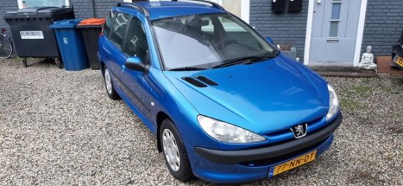 Peugeot 206 SW - 1.4 HDi X-line Airco/El. pakket 2004 - 1