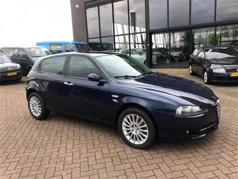 Alfa Romeo 147 - 1.6 T.Spark Business 5drs - 1