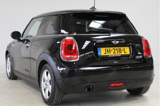 Mini Mini Cooper - 1.5 Business Navigatie / 136PK / NIEUWSTAAT/ Privacy Glas - 1