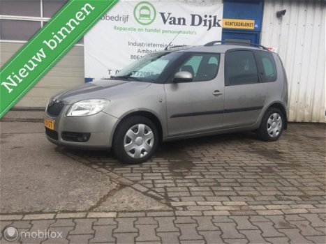 Skoda Roomster - 1.4-16V Style hoge instap ruime auto - 1