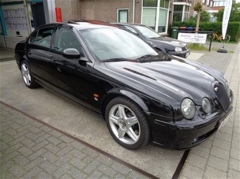 Jaguar S-type - 4.2 V8 S/C R - 1