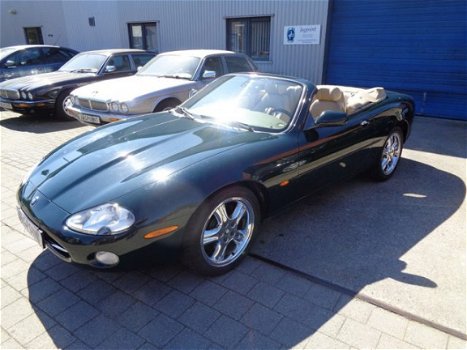 Jaguar XK8 - 4.0 Convertible - 1