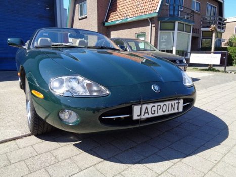 Jaguar XK8 - 4.0 Convertible - 1