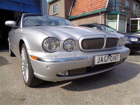 Jaguar XJ - R 4.2 S/C - 1