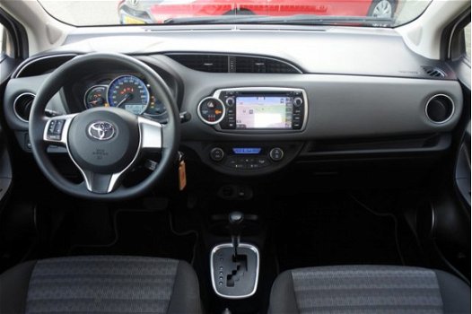 Toyota Yaris - 1.5 Hybrid White Edition | Navigatie | Bluetooth | Cruisecontrol | Zwarte velgen | St - 1