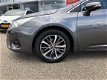 Toyota Avensis Touring Sports - 1.8 VVT-i Dynamic | Navigatie 2019 | 17' velgen | Stoelverwarming | - 1 - Thumbnail