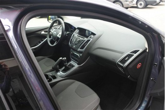 Ford Focus Wagon - 1.0 EcoBoost Titanium | Navigatie | Bluetooth | Climate en cruise control | Parke - 1