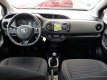 Toyota Yaris - 1.0 VVT-i Active Navigatie | Navigatie 2019 | Parkeercamera | Climate control | Regen - 1 - Thumbnail