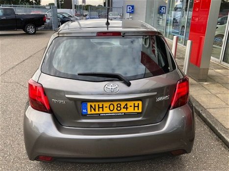 Toyota Yaris - 1.0 VVT-i Trend | Navigatie | Climate control | Regensensor | Aluvelgen | Safety Sens - 1