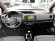 Toyota Yaris - 1.0 VVT-i Trend | Navigatie | Climate control | Regensensor | Aluvelgen | Safety Sens - 1 - Thumbnail