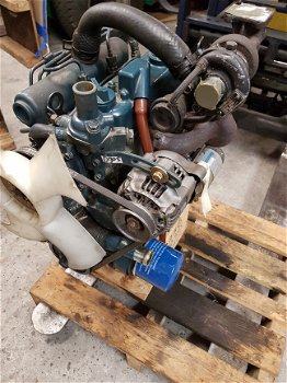 kubota diesel motor type D1105 turbo - 2