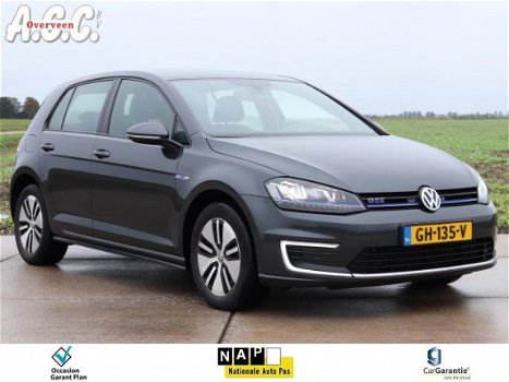 Volkswagen Golf - 1.4 TSi GTE 150pk AUTOMAAT PDC v+a ECC - 1