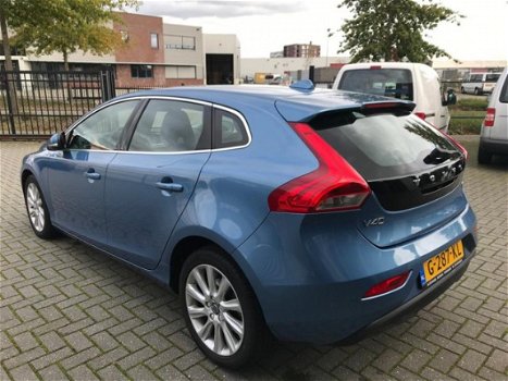 Volvo V40 - 2.0 D2 Summum leder navi parkeerpilot - 1