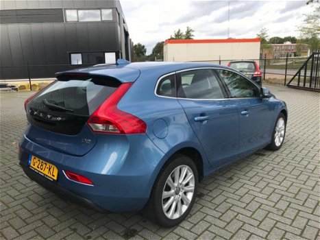 Volvo V40 - 2.0 D2 Summum leder navi parkeerpilot - 1