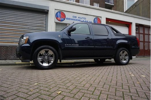 Chevrolet Avalanche - USA 5.3 V8 4WD BOMVOL * ca 340L LPG G3 * LEER NAVI O-DAK - 1