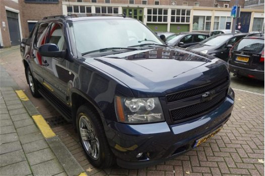 Chevrolet Avalanche - USA 5.3 V8 4WD BOMVOL * ca 340L LPG G3 * LEER NAVI O-DAK - 1