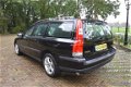 Volvo V70 - 2.4 Momentum AUTOMAAT. Zeer Mooi - 1 - Thumbnail