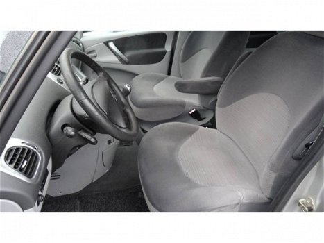 Citroën Xsara Picasso - 1.6i 16V Caractere - 1