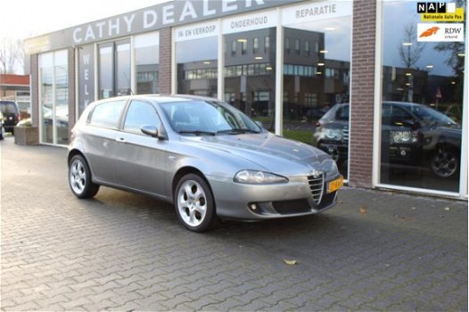 Alfa Romeo 147 - 1.6 T.Spark Veloce Distinctive - 1