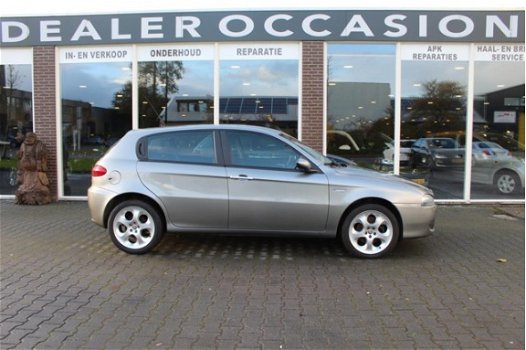 Alfa Romeo 147 - 1.6 T.Spark Veloce Distinctive - 1