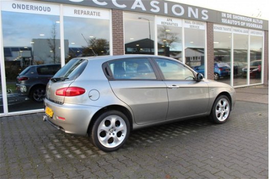 Alfa Romeo 147 - 1.6 T.Spark Veloce Distinctive - 1