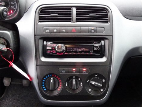 Fiat Grande Punto - 1.3 M-Jet Actual NIEUWE APK AIRCO (bj2010) - 1