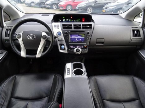 Toyota Prius Wagon - 1.8 Aspiration / Navigatie / Leer / Stoelverwarming / Panoramadak / Parkeercame - 1