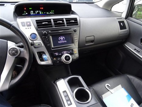 Toyota Prius Wagon - 1.8 Aspiration / Navigatie / Leer / Stoelverwarming / Panoramadak / Parkeercame - 1