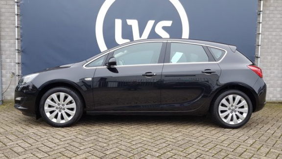 Opel Astra - 1.4 Edition - AIRCO ECC - NAVI - AGR STOELEN - PARKEERSENSOREN ACHTER - 16