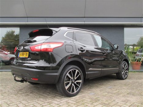 Nissan Qashqai - 1.2 DIG-T Tekna Premier Edition[Leer/Alcantara + Trekhaak] - 1