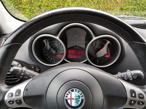 Alfa Romeo 147 - 1.9 JTD Lusso|Vol.Leer|Cruise|Clima - 1