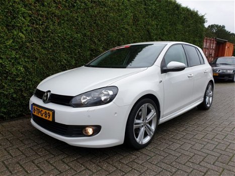 Volkswagen Golf - 2.0-140PK TDI DSG R-Line Highline|Standkachel|145DKM| - 1