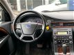 Volvo V70 - 2.5T Momentum (LEDER TREKHAAK CLIMATE CRUISE) - 1 - Thumbnail
