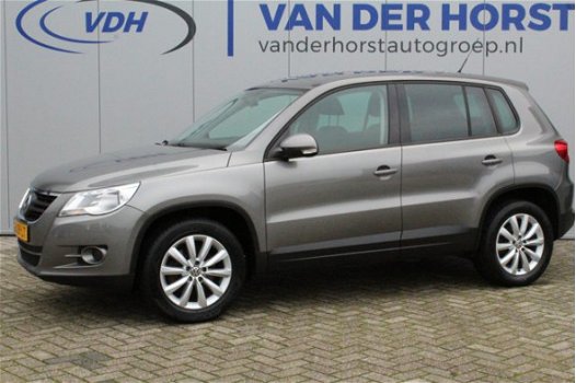 Volkswagen Tiguan - 2.0-141pk. TDI Trend&Fun 4Motion. Trekhaak, airco, navi Nette auto - 1