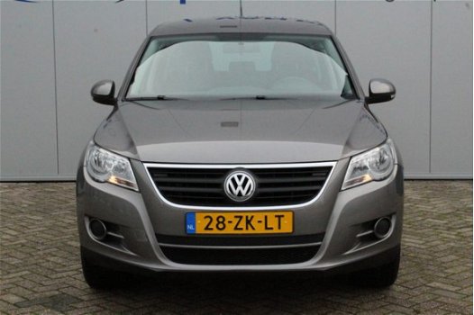 Volkswagen Tiguan - 2.0-141pk. TDI Trend&Fun 4Motion. Trekhaak, airco, navi Nette auto - 1