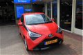 Toyota Aygo - 1.0 VVT-i 72pk x-play Automaat - 1 - Thumbnail