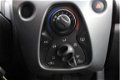 Toyota Aygo - 1.0 VVT-i 72pk x-play Automaat - 1 - Thumbnail