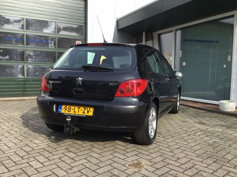 Peugeot 307 - 1.6-16V XT - 1