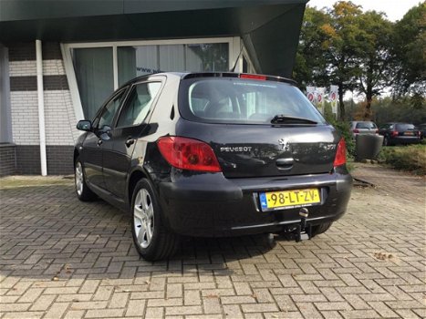 Peugeot 307 - 1.6-16V XT - 1